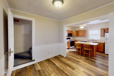 Tiny photo for 353 Milford Street, Toledo, OH 43605 (MLS # 10006701)