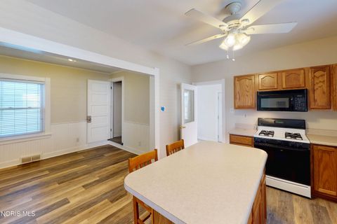 Tiny photo for 353 Milford Street, Toledo, OH 43605 (MLS # 10006701)