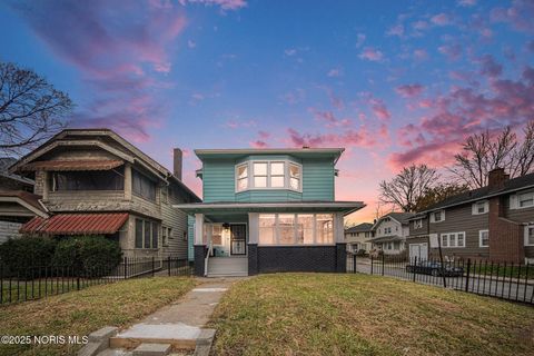 2716 Collingwood Boulevard Toledo OH 43610