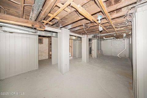 Tiny photo for 2716 Collingwood Boulevard, Toledo, OH 43610 (MLS # 10002044)