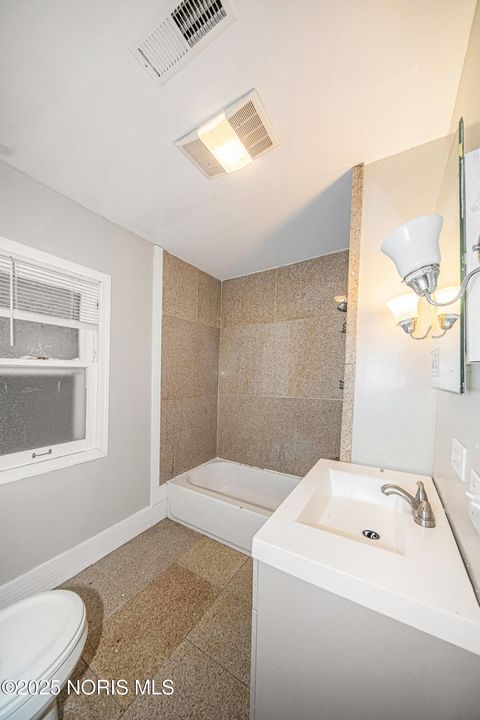 Tiny photo for 2716 Collingwood Boulevard, Toledo, OH 43610 (MLS # 10002044)