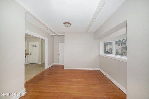 Tiny photo for 2716 Collingwood Boulevard, Toledo, OH 43610 (MLS # 10002044)