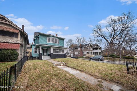 Tiny photo for 2716 Collingwood Boulevard, Toledo, OH 43610 (MLS # 10002044)