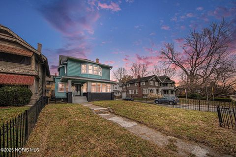 Tiny photo for 2716 Collingwood Boulevard, Toledo, OH 43610 (MLS # 10002044)