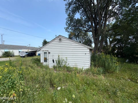 Tiny photo for 3412 King Road, Toledo, OH 43617 (MLS # 10012371)