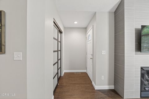 Tiny photo for 2277 Fox Run Circle, Findlay, OH 45840 (MLS # 10008323)