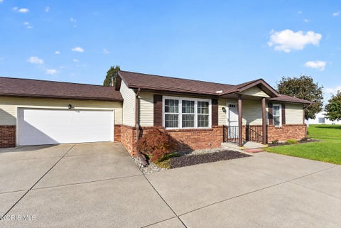 Tiny photo for 7 Edith Court, Bowling Green, OH 43402 (MLS # 10014524)