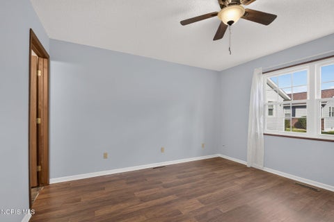 Tiny photo for 7 Edith Court, Bowling Green, OH 43402 (MLS # 10014524)