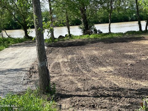 Tiny photo for 12261 W State Route 105, Oak Harbor, OH 43449 (MLS # 10008511)