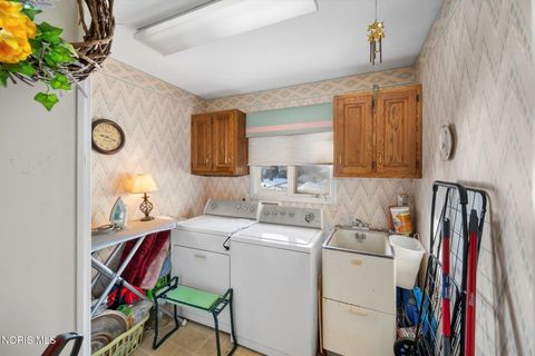 Tiny photo for 4456 Woodbriar Drive, Toledo, OH 43623 (MLS # 10004115)