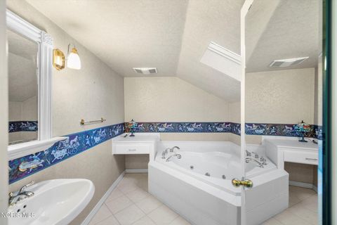 Tiny photo for 4456 Woodbriar Drive, Toledo, OH 43623 (MLS # 10004115)