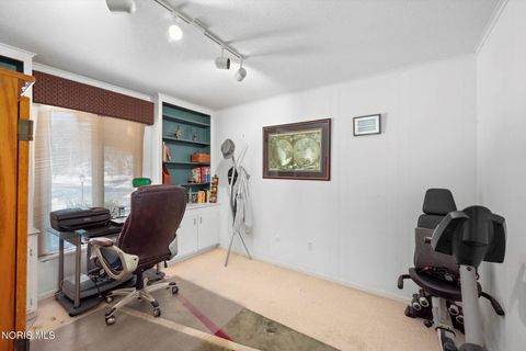 Tiny photo for 4456 Woodbriar Drive, Toledo, OH 43623 (MLS # 10004115)