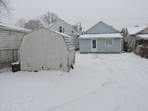 Tiny photo for 319 White Street, Toledo, OH 43605 (MLS # 10003224)
