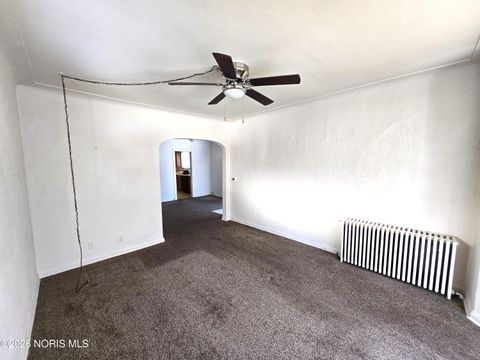 Tiny photo for 319 White Street, Toledo, OH 43605 (MLS # 10003224)