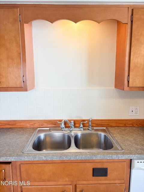 Tiny photo for 3935 Buell Avenue, Toledo, OH 43613 (MLS # 10013100)