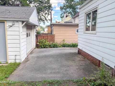 Tiny photo for 3935 Buell Avenue, Toledo, OH 43613 (MLS # 10013100)