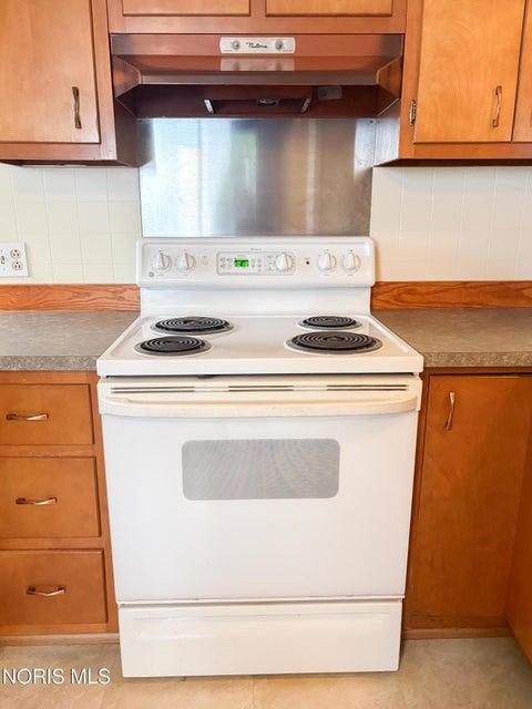 Tiny photo for 3935 Buell Avenue, Toledo, OH 43613 (MLS # 10013100)