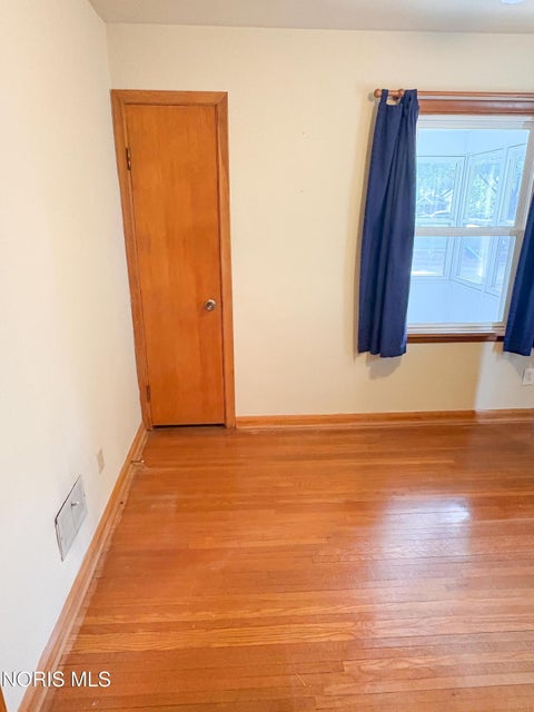 Tiny photo for 3935 Buell Avenue, Toledo, OH 43613 (MLS # 10013100)