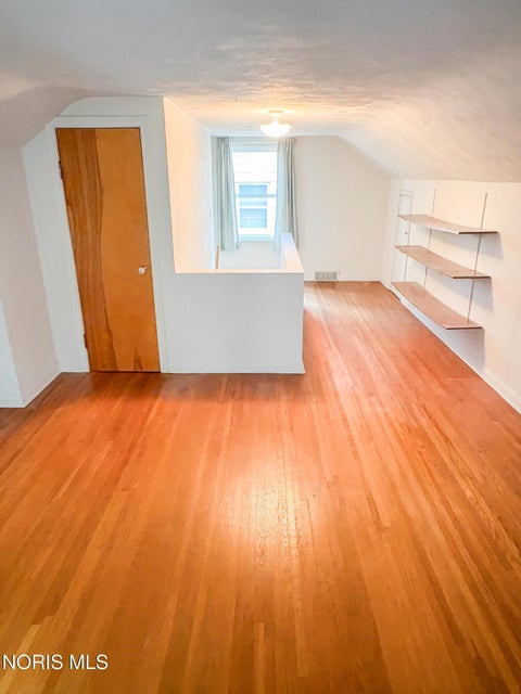 Tiny photo for 3935 Buell Avenue, Toledo, OH 43613 (MLS # 10013100)