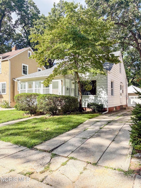 Tiny photo for 3935 Buell Avenue, Toledo, OH 43613 (MLS # 10013100)