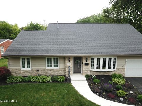 Photo of 5919 Granville Drive, Sylvania, OH 43560 (MLS # 10009031)