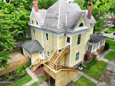 Tiny photo for 2401 Robinwood Avenue, Toledo, OH 43620 (MLS # 10008198)