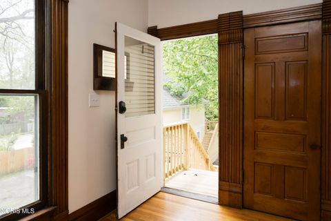 Tiny photo for 2401 Robinwood Avenue, Toledo, OH 43620 (MLS # 10008198)