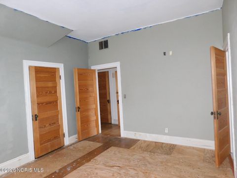 Tiny photo for 2032 Robinwood Avenue, Toledo, OH 43620 (MLS # 10003607)