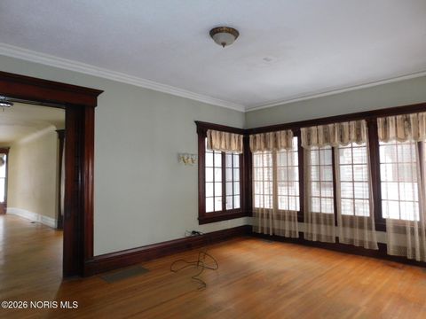 Tiny photo for 2032 Robinwood Avenue, Toledo, OH 43620 (MLS # 10003607)