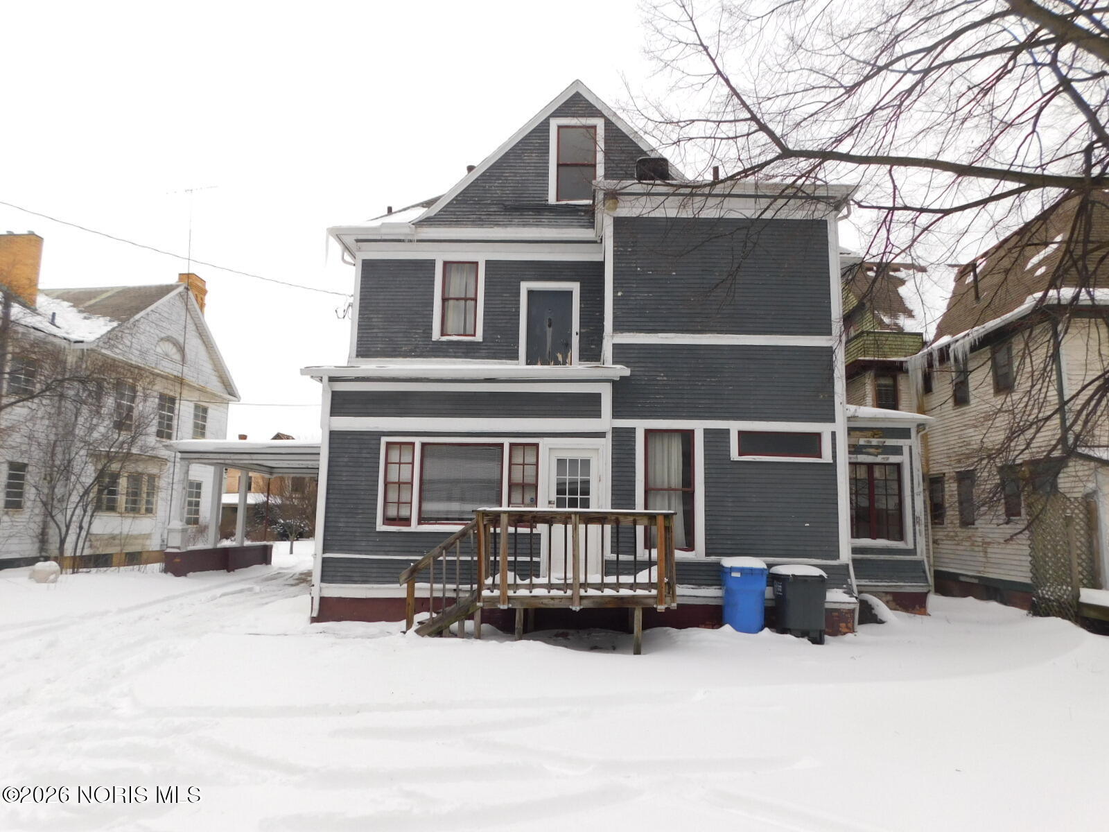 2032 Robinwood Avenue