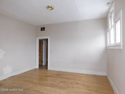 Tiny photo for 2032 Robinwood Avenue, Toledo, OH 43620 (MLS # 10003607)