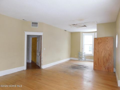 Tiny photo for 2032 Robinwood Avenue, Toledo, OH 43620 (MLS # 10003607)