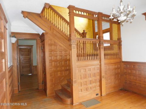 Tiny photo for 2032 Robinwood Avenue, Toledo, OH 43620 (MLS # 10003607)