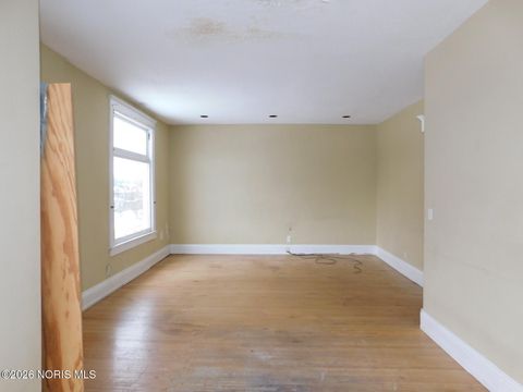 Tiny photo for 2032 Robinwood Avenue, Toledo, OH 43620 (MLS # 10003607)