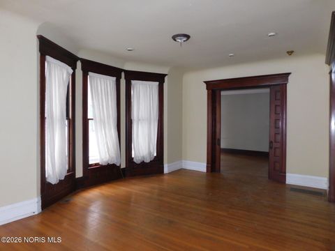 Tiny photo for 2032 Robinwood Avenue, Toledo, OH 43620 (MLS # 10003607)