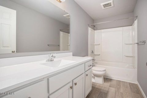 Tiny photo for 1051 Lakeside Lane, Oregon, OH 43616 (MLS # 10006956)
