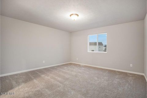 Tiny photo for 1051 Lakeside Lane, Oregon, OH 43616 (MLS # 10006956)
