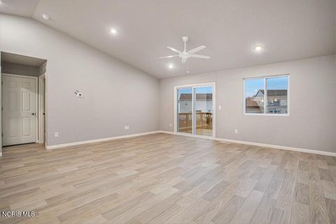 Tiny photo for 1051 Lakeside Lane, Oregon, OH 43616 (MLS # 10006956)