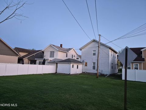 Tiny photo for 409 W Washington Street, Napoleon, OH 43545 (MLS # 10006553)