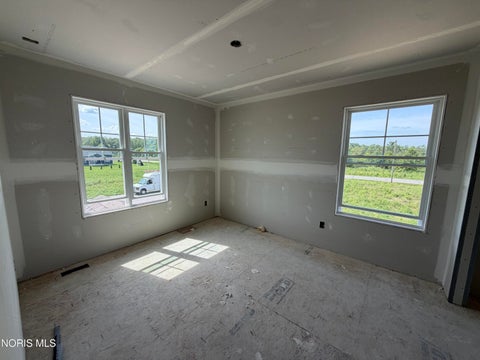Tiny photo for 5023 Magnolia Drive, Oregon, OH 43616 (MLS # 10013459)