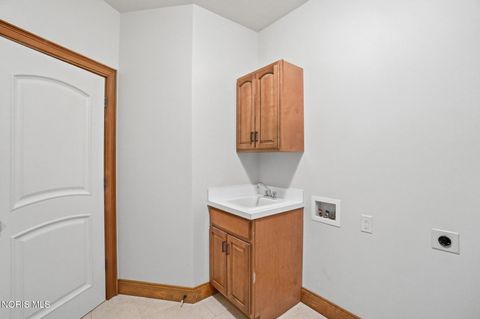 Tiny photo for 5908 Walnut Springs Boulevard, Sylvania, OH 43560 (MLS # 10006186)