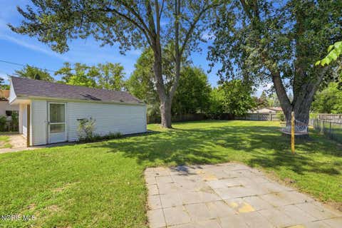 Tiny photo for 2560 Koehler Avenue, Toledo, OH 43613 (MLS # 10011634)