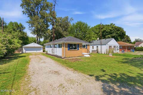 Tiny photo for 2560 Koehler Avenue, Toledo, OH 43613 (MLS # 10011634)