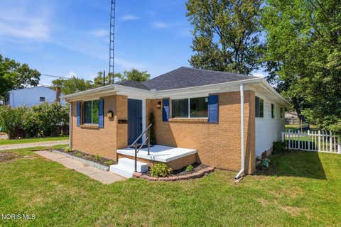 Tiny photo for 2560 Koehler Avenue, Toledo, OH 43613 (MLS # 10011634)