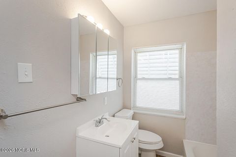 Tiny photo for 3628 Wallwerth Drive, Toledo, OH 43612 (MLS # 10003729)