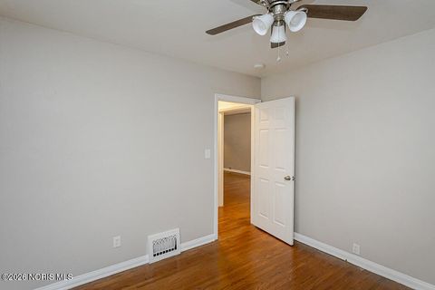 Tiny photo for 3628 Wallwerth Drive, Toledo, OH 43612 (MLS # 10003729)