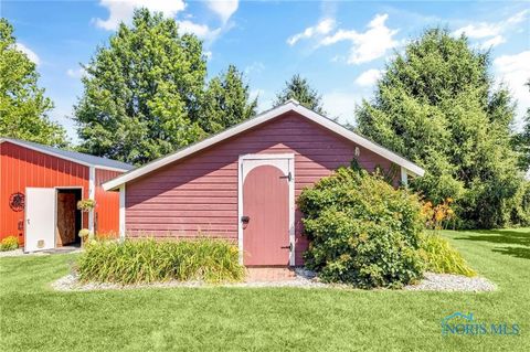 Tiny photo for 198 County Road 3, Liberty Center, OH 43532 (MLS # 10007987)