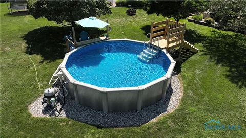 Tiny photo for 198 County Road 3, Liberty Center, OH 43532 (MLS # 10007987)