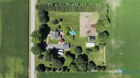 Tiny photo for 198 County Road 3, Liberty Center, OH 43532 (MLS # 10007987)