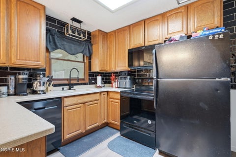 Tiny photo for 1720 Washington Avenue, Findlay, OH 45840 (MLS # 10010792)